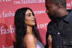 Redam Kehebohan, Kanye...