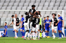 Hancurkan Sampdoria,...