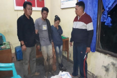 Suami Istri Ini Kompak...