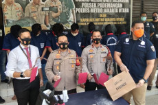 Tersulut Dendam Lama,...