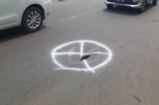 4 Bulan Lubang di Jalan...