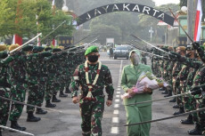 Kodam Jaya Gelar Tradisi...