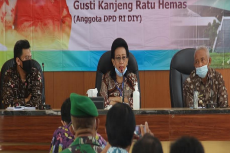GKR Hemas Dorong Sekolah...