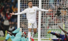 Jelang Lawan Man City,...