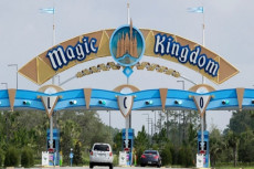 Walt Disney World Persingkat...