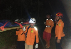 Terpeleset di Gunung...