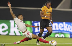Adama Traore Bikin Liverpool-Manchester...