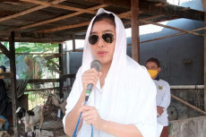 Gandeng Puluhan Artis...