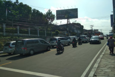 Setelah 2 Jam One Way,...
