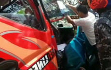 Adu Moncong Truk dan...