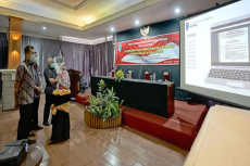 Ratusan Perusahaan di...