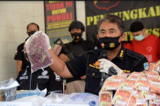 Pabrik Jamu Kuat Ilegal...