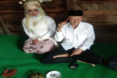 Dear Jomblo, Kakek di...
