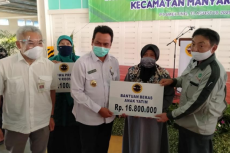 Desa Roomo Gresik Dapat...