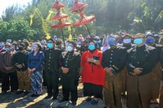 Bupati Blitar Nekat...