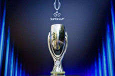 Menanti Sejarah di Piala...