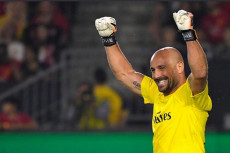 Pepe Reina Girang Lazio...