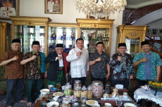 Sesepuh Jabar Yakin...