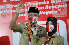 Ganjar Ingatkan Pejabat...
