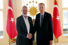 Erdogan Bertemu Pemimpin...