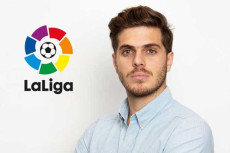 Wajah Baru Sepak Bola,...