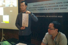 Gunakan Karya Tanpa...