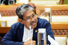 PKS: Stop Impor TKA,...