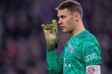 Neuer Lebih Pantas Dapat...