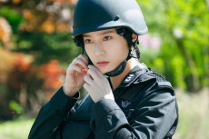 Krystal F(X) Masuk Militer