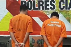 Pakai Kata Sandi 20...