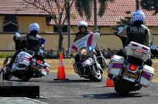 Gubernur Khofifah: Polwan...