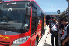 Bus Trans Jateng Solo-Sangiran...