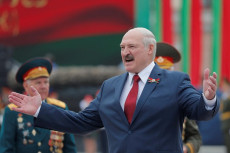 Puluhan Demonstran Anti-Lukashenko...