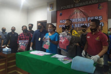 Diejek Tak Bisa Ereksi,...