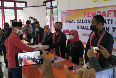 Diusung Tiga Parpol,...