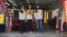 Resmikan Workshop Kedua,...