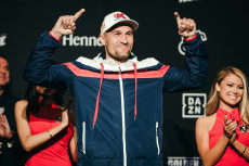 Sergey Kovalev Dituduh...