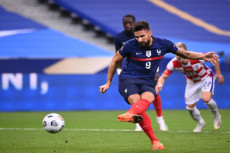 Drama Enam Gol, Prancis...
