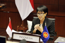 Menlu Retno Sebut Myanmar...