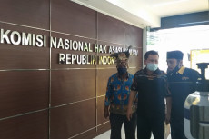 Komnas HAM Didesak Minta...