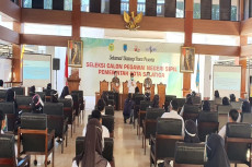 Ratusan Peserta SKB...