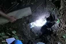 Makam Bayi yang Diduga...