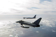 Jet Tempur Inggris Kejar...