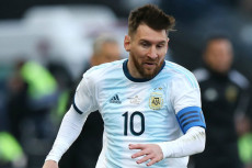 Messi Masuk dalam Skuat...