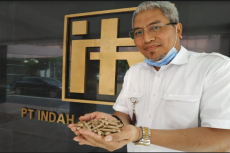 Kembali Bergeliat, Indah...