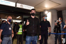 Resmi, Juventus Pulangkan...