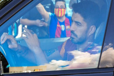 Barcelona Lepas Suarez,...