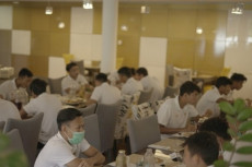 Jaga Kondisi Fisik,...