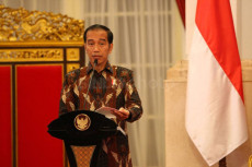 Jokowi Minta Program...