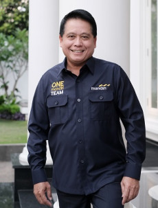 Bank Mandiri : Masih...